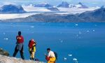 Schiffsfahrt zwischen Eisberge in der Heimat der Eisbären